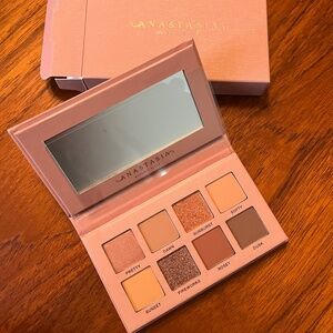 Anastasia Beverly Hills Glam to Go Palette